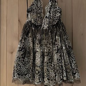 Black & Gold Sparkle Chelsea Mini Dress